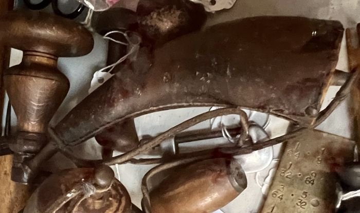 Early leather covered powder horn