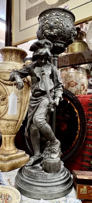 Figural lamp